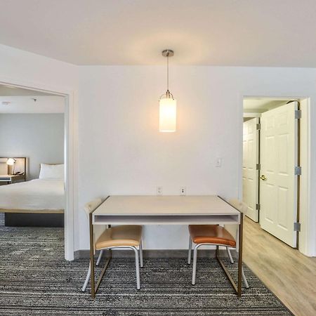 Alluxsuites At 1876, Ascend Hotel Collection Tallahassee Bagian luar foto