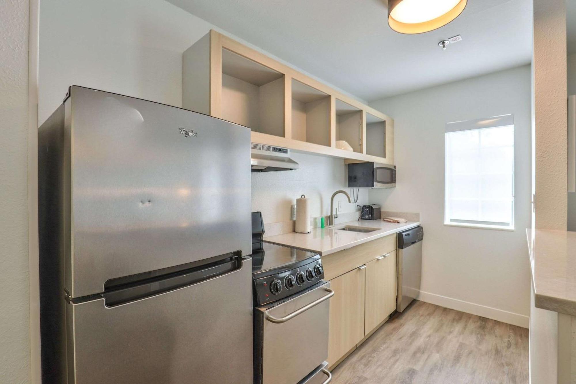 Alluxsuites At 1876, Ascend Hotel Collection Tallahassee Bagian luar foto
