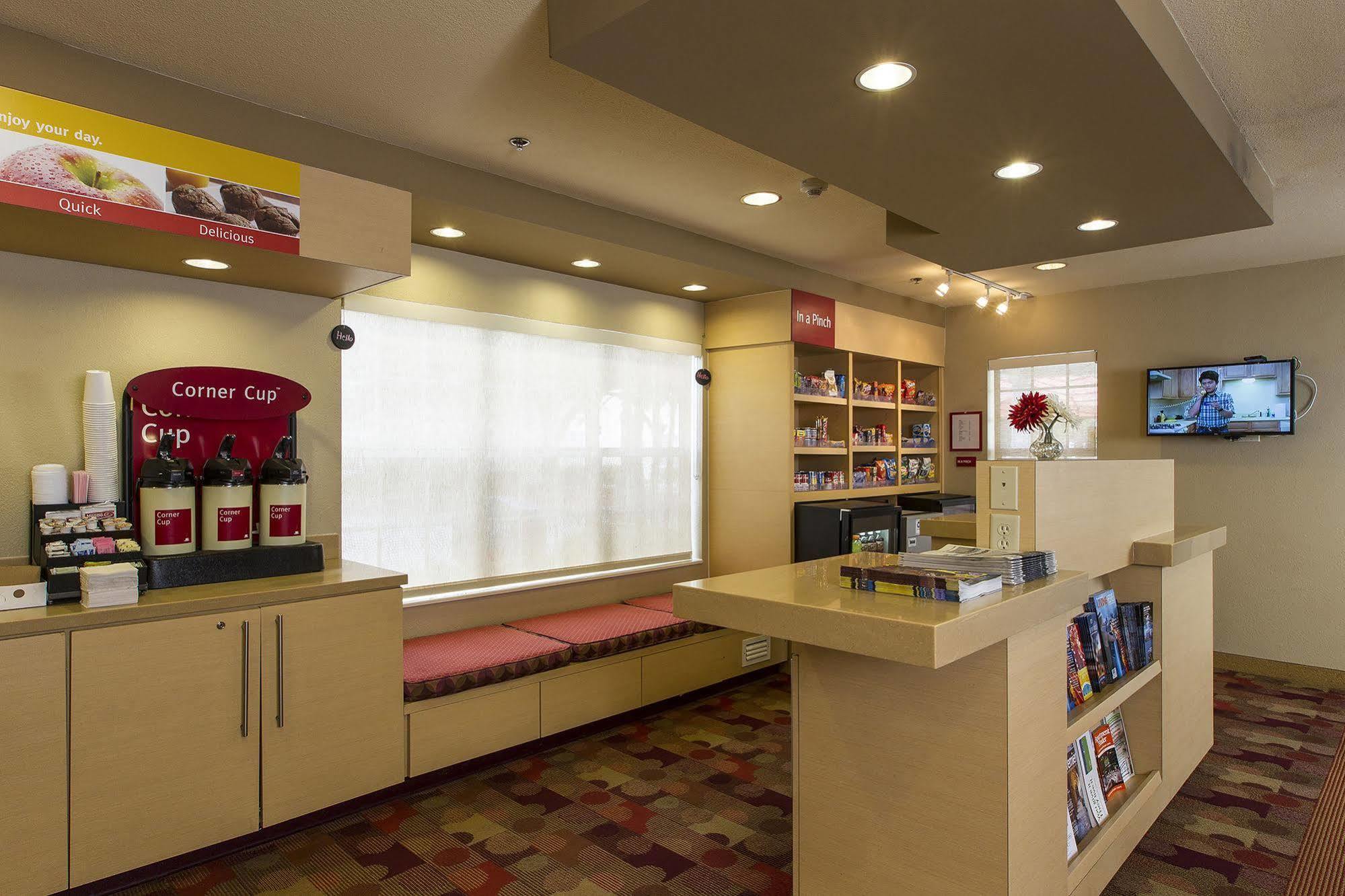 Alluxsuites At 1876, Ascend Hotel Collection Tallahassee Bagian luar foto