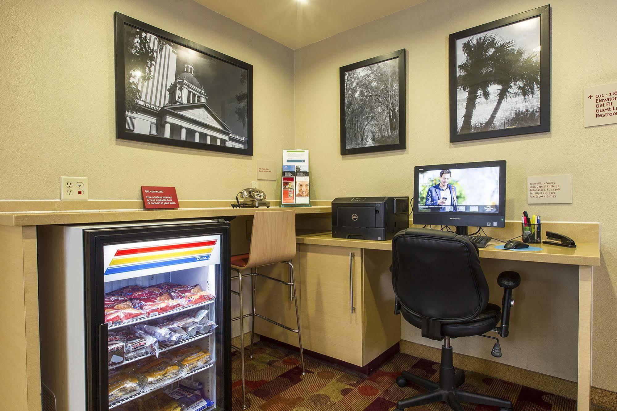 Alluxsuites At 1876, Ascend Hotel Collection Tallahassee Bagian luar foto